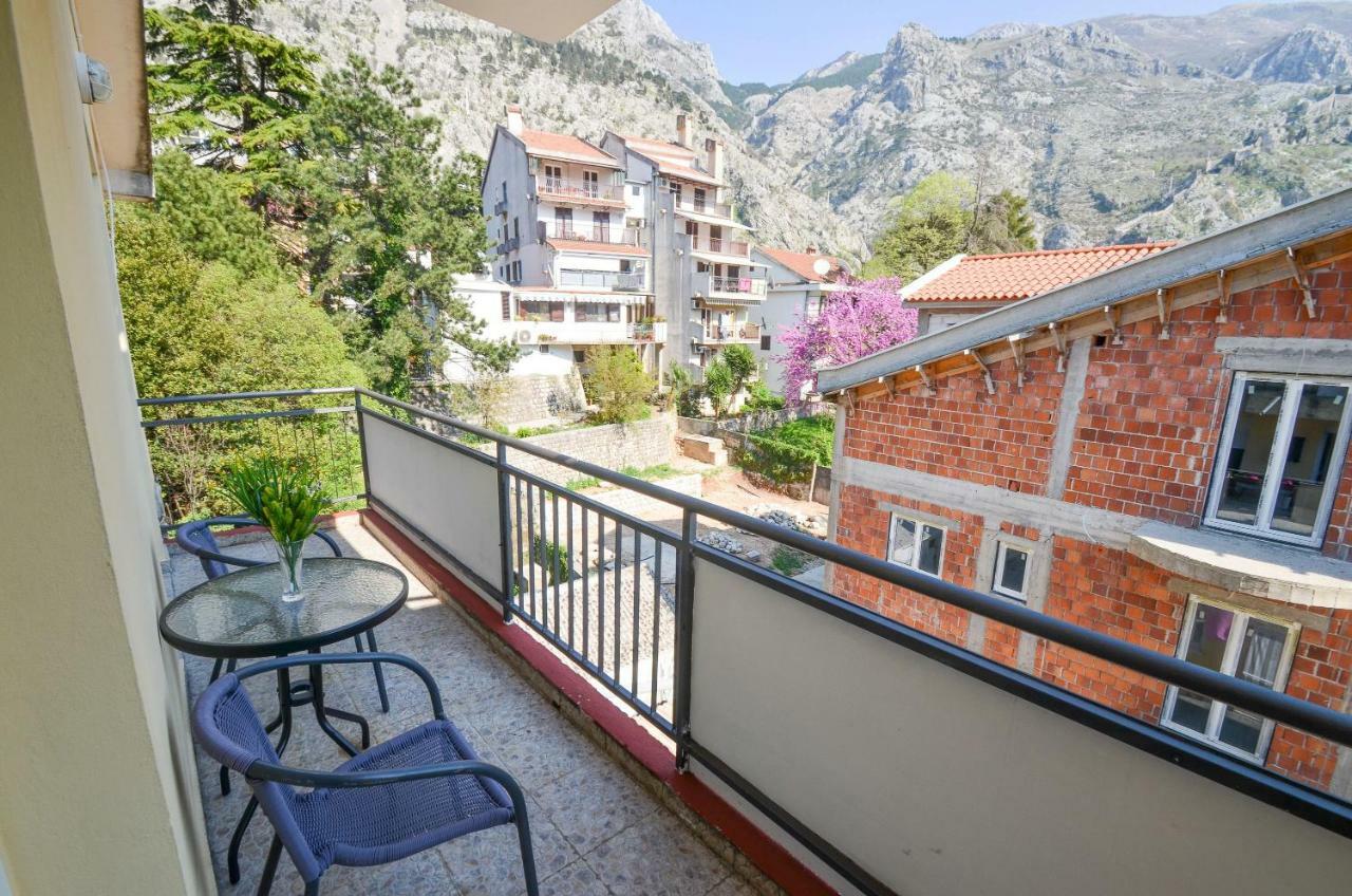 Apartment Barona Kotor Exterior foto